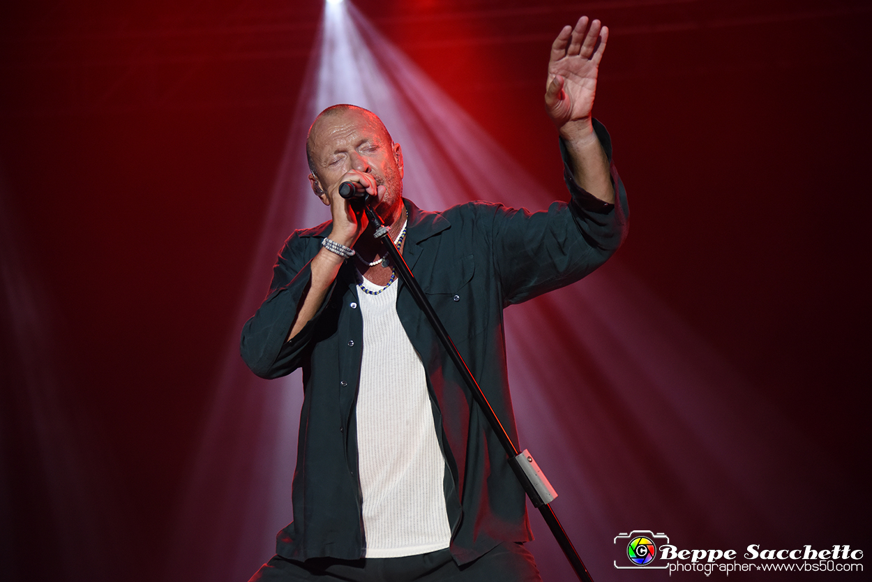 VBS_0903 - Concerto Biagio Antonacci - Palco Centrale Tour 2023.jpg